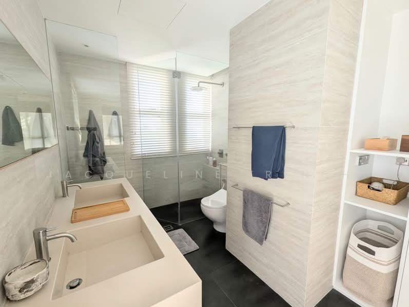 7 Draycott Drive, 7 Draycott Drive, 1 Bedroom, 2,121 sqft, Condominium For Sale, by Jacqueline French, 500198005 - Master Bathroom - PropertyGuru.com.sg