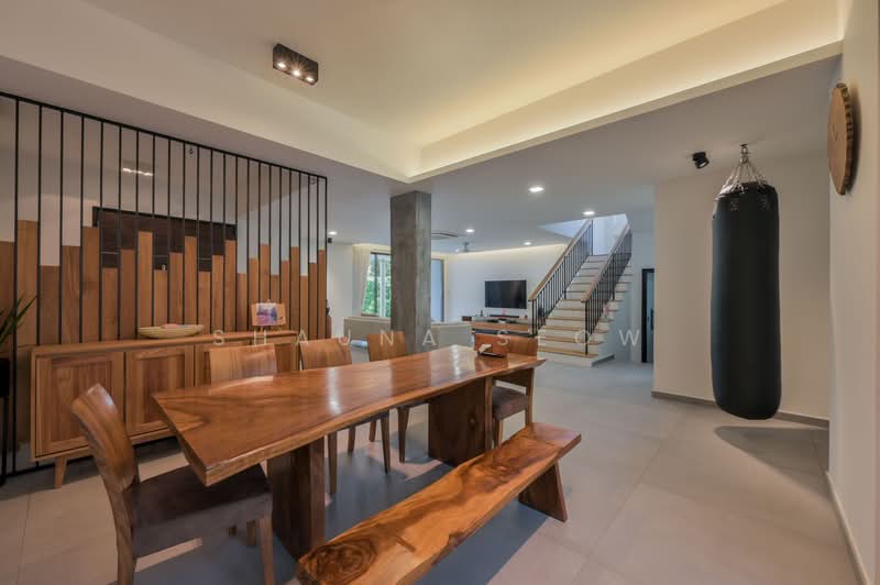 Huge >4,000sqft 2 Storey Corner Semi-D ❤️ Move-In Ready!, , 5 Bedrooms, 4,000 sqft, Semi-Detached House For Sale, by Shauna Seow, 500198022 - Dining Room - PropertyGuru.com.sg