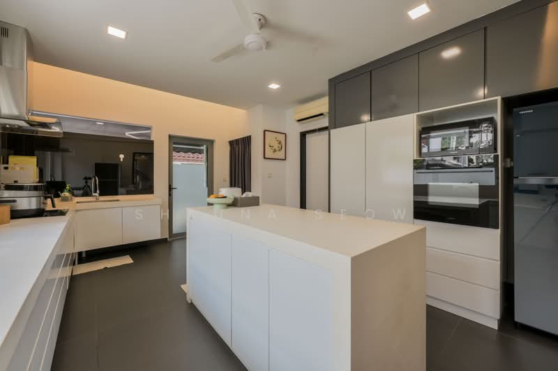 Huge >4,000sqft 2 Storey Corner Semi-D ❤️ Move-In Ready!, , 5 Bedrooms, 4,000 sqft, Semi-Detached House For Sale, by Shauna Seow, 500198022 - Dry Kitchen - PropertyGuru.com.sg