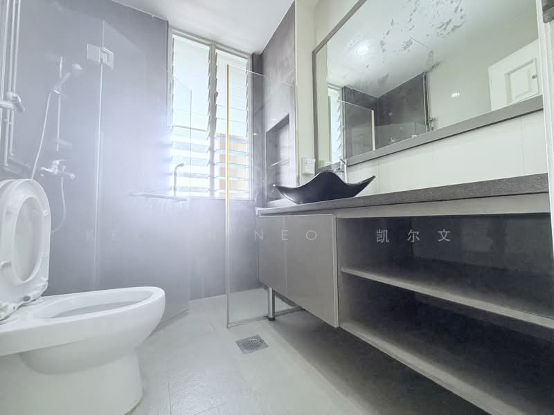 Cavendish Park, 20 Pine Grove, 2 Bedrooms, 926 sqft, Condominium For Sale, by Kelvin Neo 凯尔文, 500198037 - Bathroom - PropertyGuru.com.sg