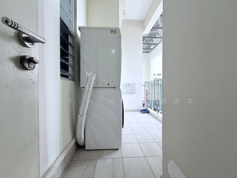 Cavendish Park, 20 Pine Grove, 2 Bedrooms, 926 sqft, Condominium For Sale, by Kelvin Neo 凯尔文, 500198037 - Yard - PropertyGuru.com.sg