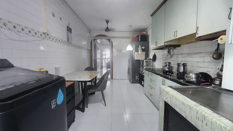 471 Ang Mo Kio Avenue 10, 471 Ang Mo Kio Avenue 10, 2 Bedrooms, 721 sqft, HDB Flat For Sale, by Patrick Kuah, 500198044 - Kitchen - PropertyGuru.com.sg