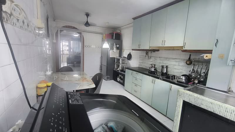 471 Ang Mo Kio Avenue 10, 471 Ang Mo Kio Avenue 10, 2 Bedrooms, 721 sqft, HDB Flat For Sale, by Patrick Kuah, 500198044 - Kitchen - PropertyGuru.com.sg