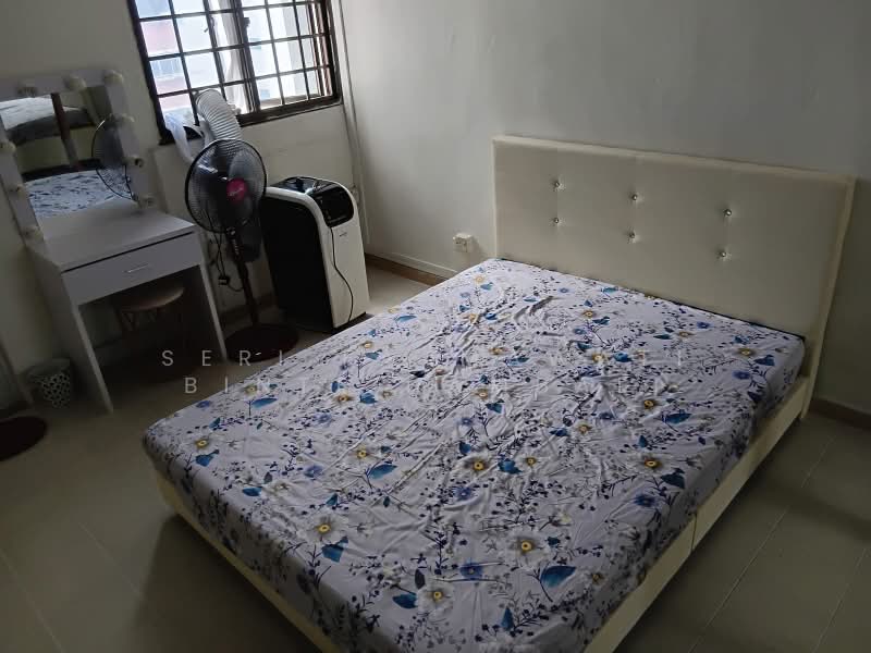 252 Hougang Avenue 3, 252 Hougang Avenue 3, Room Rental, 200 sqft, HDB Flat For Rent, by Seri Fatmawati Binte Hambali, 500198047 - Bedroom - PropertyGuru.com.sg