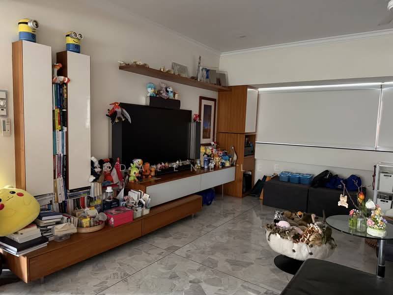 Balmoral Penthouse, Balmtal Road, 5 Bedrooms, 5,000 sqft, Condominium For Rent, by Edalene Lee, 500198064 - Family room - PropertyGuru.com.sg