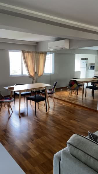 Blk 5 Bedok south ave 2, 5 Bedok south ave 2, 3 Bedrooms, 882 sqft, HDB Flat For Sale, by Charles Wee, 500198067 - Dining Room - PropertyGuru.com.sg