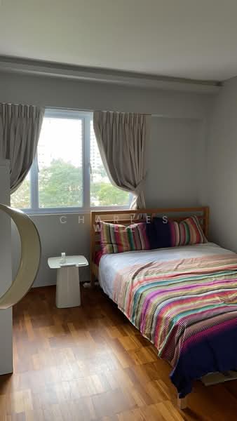 Blk 5 Bedok south ave 2, 5 Bedok south ave 2, 3 Bedrooms, 882 sqft, HDB Flat For Sale, by Charles Wee, 500198067 - Bedroom - PropertyGuru.com.sg