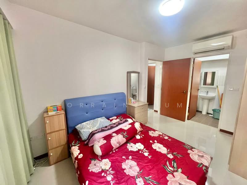 262 Toa Payoh Apex, 262 Toa Payoh East, 2 Bedrooms, 732 sqft, HDB Flat For Rent, by Lorraine Lum, 500198077 - Bedroom - PropertyGuru.com.sg