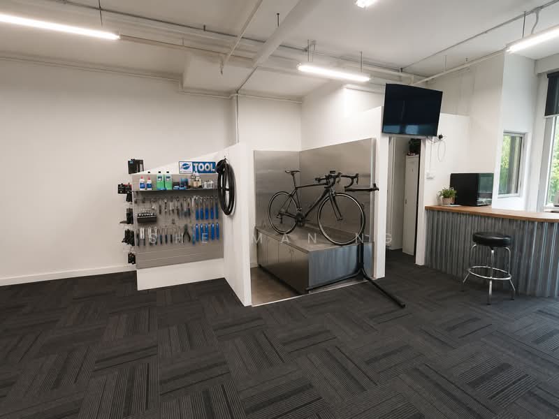 The Elitist, 25 Bukit Batok Crescent, 893 sqft, Light Industrial (B1) For Sale, by Sherman Ng, 500198079 - Interior - CommercialGuru.com.sg