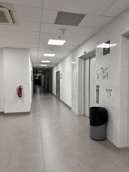 Oxley BizHub, 69 Ubi Road 1, 958 sqft, Light Industrial (B1) For Sale, by Eileen Tan, 500198082 - Corridor - CommercialGuru.com.sg