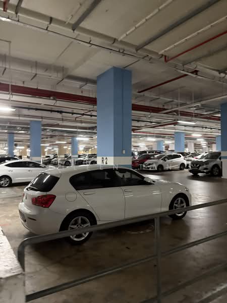 Oxley BizHub, 69 Ubi Road 1, 958 sqft, Light Industrial (B1) For Sale, by Eileen Tan, 500198082 - Car Park - CommercialGuru.com.sg