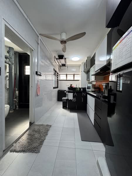 184 Yung Sheng Road, 184 Yung Sheng Road, 3 Bedrooms, 1,249 sqft, HDB Flat For Sale, by CP Tan (陈俊彬), 500198091 - Kitchen - PropertyGuru.com.sg