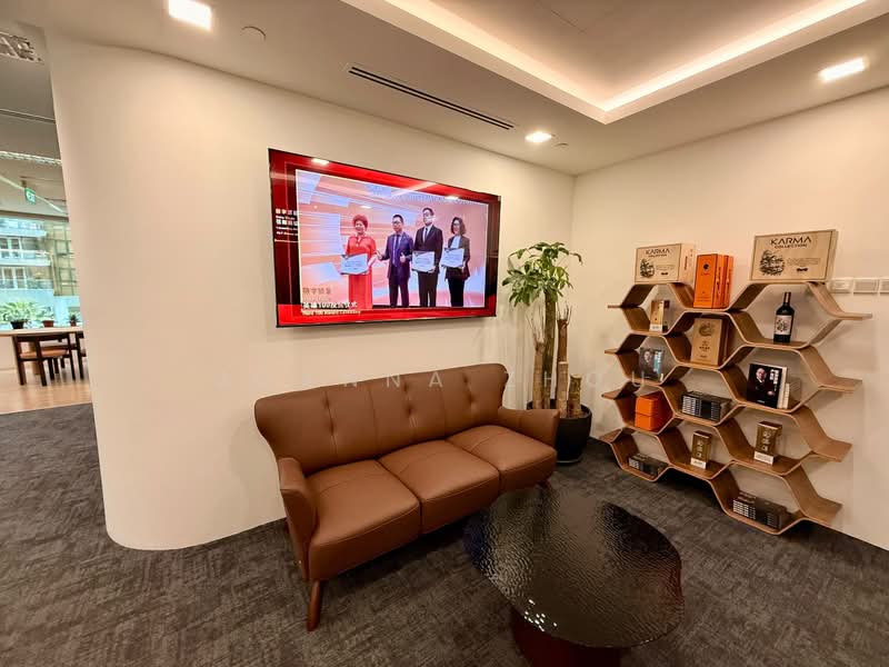 SGX Centre I, 2 Shenton Way, 2,918 sqft, Office For Rent, by Joanna Zhou, 500198092 - Living Room - CommercialGuru.com.sg