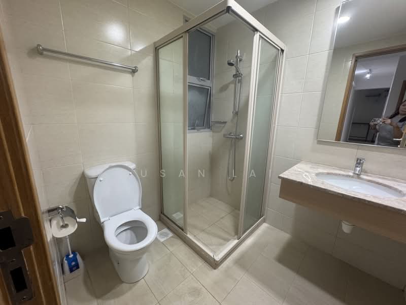 The Lakeshore, 31 Jurong West Street 41, Room Rental, 50 sqft, Condominium For Rent, by Susan Lai, 500198095 - Bathroom - PropertyGuru.com.sg