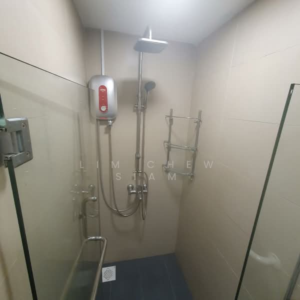 MacPherson Garden Estate, 3 Jalan Kemajuan, 3 Bedrooms, 1,833 sqft, Terraced House For Rent, by Lim Chew Siam, 500198122 - Bathroom - PropertyGuru.com.sg