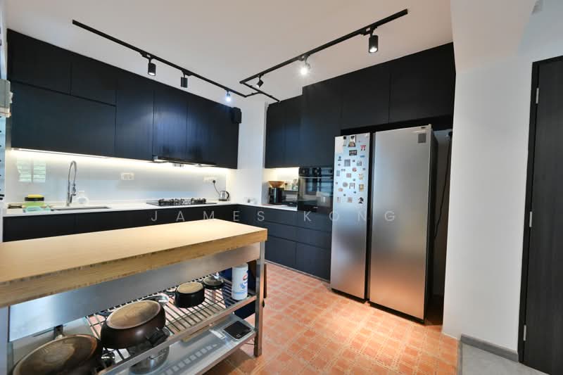 273 Toh Guan Road, 273 Toh Guan Road, 3 Bedrooms, 1,098 sqft, HDB Flat For Sale, by James Kong, 500198158 - Kitchen - PropertyGuru.com.sg