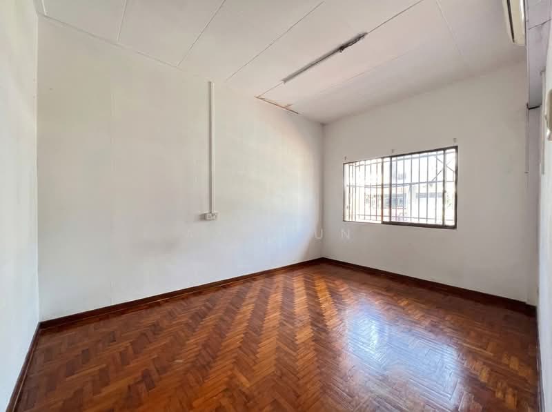 Sembawang Garden Arcade, , 3 Bedrooms, 1,608 sqft, Shophouse For Rent, by Ava Mun, 500198161 - Interior - PropertyGuru.com.sg