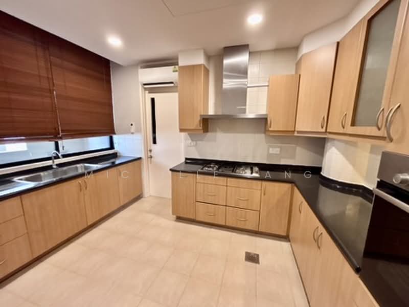 The Colonnade, 82 Grange Road, 5 Bedrooms, 3,994 sqft, Condominium For Rent, by Michelle Yang, 500198178 - Kitchen - PropertyGuru.com.sg