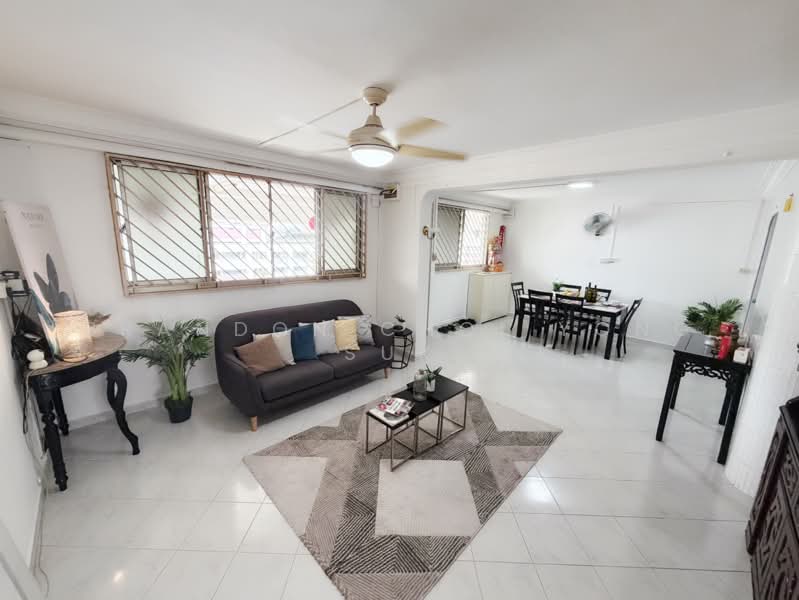 144 Bishan Street 12, 144 Bishan Street 12, 3 Bedrooms, 1,119 sqft, HDB Flat For Sale, by Brandon Choi Yong Suk, 500198182 - Living Room - PropertyGuru.com.sg