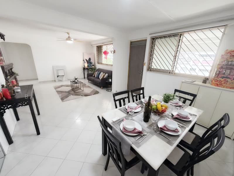 144 Bishan Street 12, 144 Bishan Street 12, 3 Bedrooms, 1,119 sqft, HDB Flat For Sale, by Brandon Choi Yong Suk, 500198182 - Living Room - PropertyGuru.com.sg