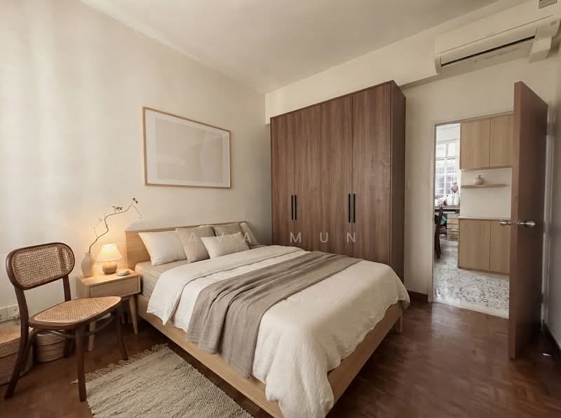Kum Hing Court, 28 Tomlinson Road, 3 Bedrooms, 1,625 sqft, Apartment For Sale, by Ava Mun, 500198193 - Bedroom - PropertyGuru.com.sg
