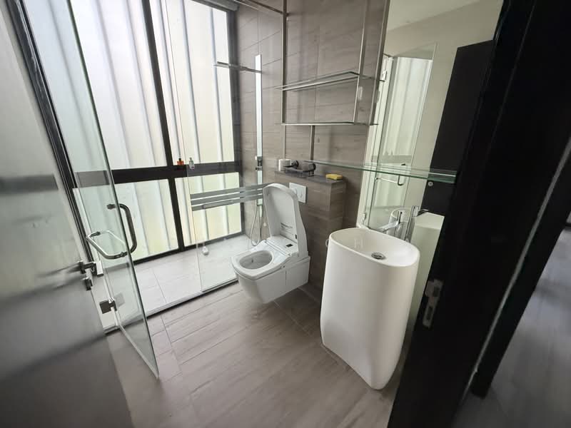 The Siena, 31 Tan Kim Cheng Road, 1 Bedroom, 538 sqft, Apartment For Rent, by Johnny Chia, 500198195 - Bathroom - PropertyGuru.com.sg