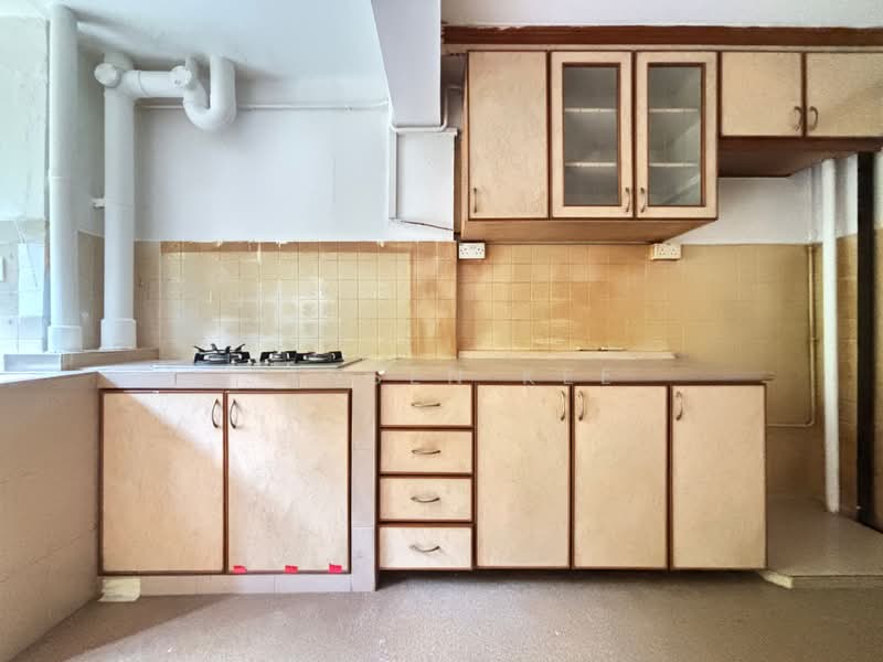 30 Telok Blangah Rise, 30 Telok Blangah Rise, 2 Bedrooms, 753 sqft, HDB Flat For Sale, by Jansen Kee, 500198198 - Kitchen - PropertyGuru.com.sg
