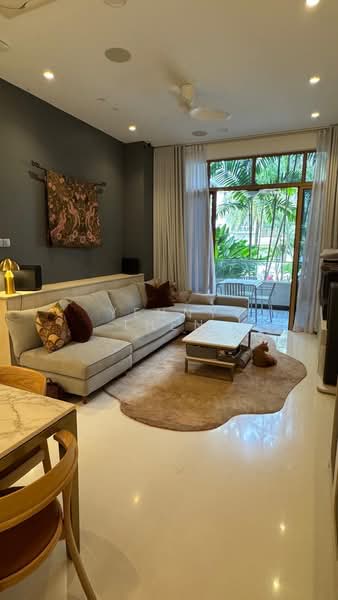 The Maylea, 242K Pasir Panjang Road, 3 Bedrooms, 1,259 sqft, Condominium For Sale, by Yenny Then, 500198215 - Living Room - PropertyGuru.com.sg