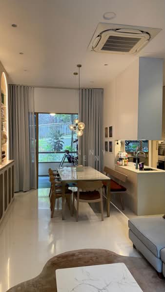 The Maylea, 242K Pasir Panjang Road, 3 Bedrooms, 1,259 sqft, Condominium For Sale, by Yenny Then, 500198215 - Dining Room - PropertyGuru.com.sg