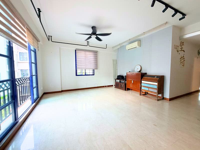 Kellett Court, 21 Shelford Road, 3 Bedrooms, 1,356 sqft, Condominium For Sale, by Clinton Yew, 500198222 - Living/Dining Room - PropertyGuru.com.sg