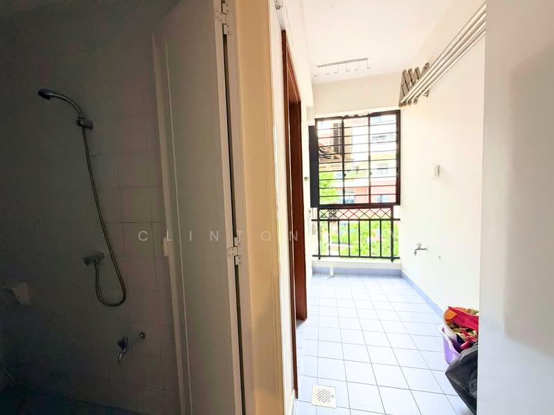 Kellett Court, 21 Shelford Road, 3 Bedrooms, 1,356 sqft, Condominium For Sale, by Clinton Yew, 500198222 - Bathroom - PropertyGuru.com.sg