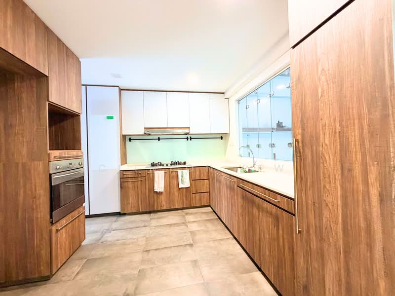 Kellett Court, 21 Shelford Road, 3 Bedrooms, 1,356 sqft, Condominium For Sale, by Clinton Yew, 500198222 - Kitchen - PropertyGuru.com.sg
