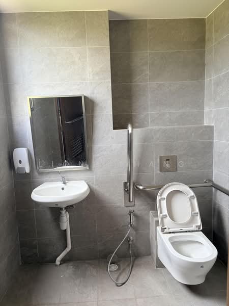 B2 / Tampines Factory/ Nicely renovated, , 2,668 sqft, Factory / Workshop (B2) For Rent, by Liong Phang Fei, 500198223 - Bathroom - CommercialGuru.com.sg