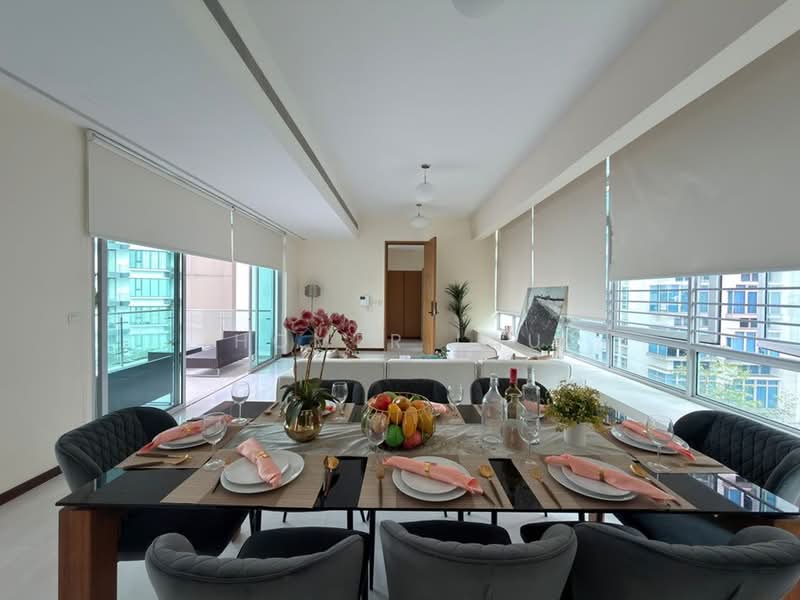 Spacious 4-Bedroom Living Close to Paragon & Centrepoint, , 4 Bedrooms, 2,282 sqft, Condominium For Sale, by Homer Lau, 500198226 - Dining Room - PropertyGuru.com.sg