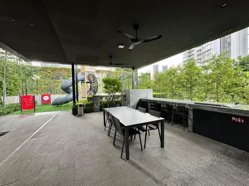 Irwell Hill Residences, 6 Irwell Hill, Orchard / River Valley, 2 Bedrooms, 614 sqft, Condominium For Sale, by Jeremiah Chua, 500198228 - PropertyGuru.com.sg