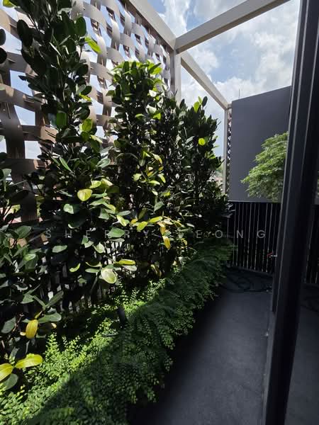 Exclusive Semi-D With Lift And Pool Located At Prime District 10, Hillcrest Road, Bukit Timah, 5 Bedrooms, 6,764 sqft, Semi-Detached House For Sale, by Sherry Leong, 500198233 - Balcony - PropertyGuru.com.sg