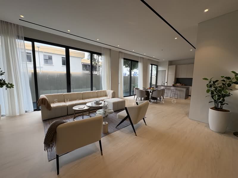 Exclusive Semi-D With Lift And Pool Located At Prime District 10, Hillcrest Road, Bukit Timah, 5 Bedrooms, 6,764 sqft, Semi-Detached House For Sale, by Sherry Leong, 500198233 - Living Room - PropertyGuru.com.sg