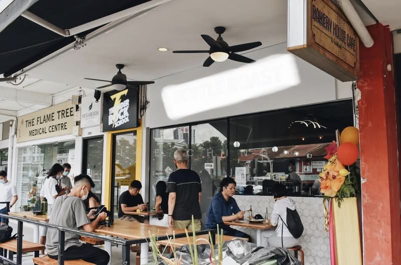 ⭐⭐LANDED7772@D20 | Direct Developer's Sale FH Terr | St Nics Girls | MRT |, Ang Mo Kio / Bishan / Thomson, 6 Bedrooms, 5,132 sqft, Terraced House For Sale, by Lee Ching, 500198235 - Cafe - PropertyGuru.com.sg