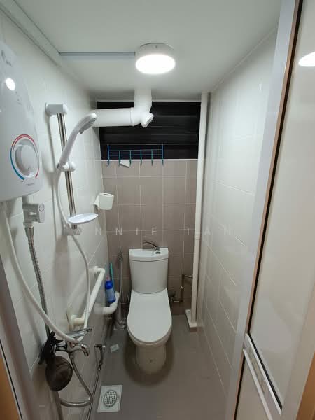 503 Bedok North Street 3, 503 Bedok North Street 3, Room Rental, 150 sqft, HDB Flat For Rent, by Annie Tan, 500198242 - Bathroom - PropertyGuru.com.sg
