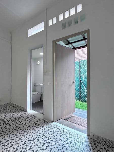 Gladiola Drive, Gladiola Drive, Ang Mo Kio / Bishan / Thomson, Room Rental, 150 sqft, Detached House For Rent, by Derek Lim, 500198247 - Bathroom - PropertyGuru.com.sg