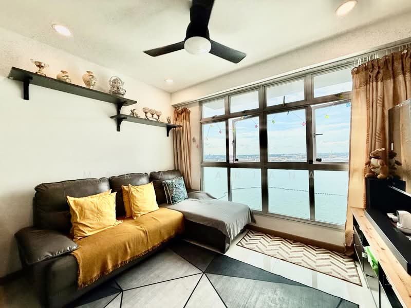 421C Northshore Drive, 421C Northshore Drive, 2 Bedrooms, 721 sqft, HDB Flat For Sale, by Maria Mariana, 500198248 - Living Room - PropertyGuru.com.sg