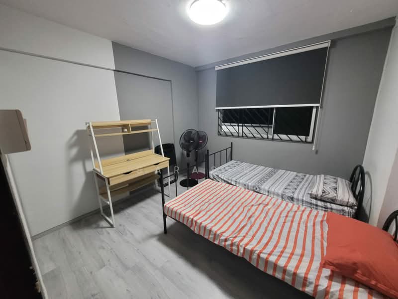 627 Hougang Avenue 8, 627 Hougang Avenue 8, Room Rental, 200 sqft, HDB Flat For Rent, by Saras R, 500198257 - Bedroom - PropertyGuru.com.sg
