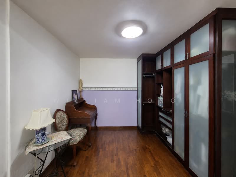 3-storey Inter-terrace near Serangoon MRT, Nex & Maris Stella & PLMGS, 3-storey Inter-terrace near Serangoon MRT, Nex & Maris Stella & PLMGS, 4 Bedrooms, 2,300 sqft, Terraced House For Sale, by William Hong, 500198259 - Study - PropertyGuru.com.sg