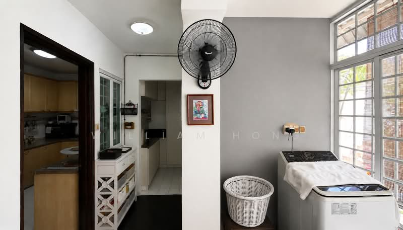 3-storey Inter-terrace near Serangoon MRT, Nex & Maris Stella & PLMGS, 3-storey Inter-terrace near Serangoon MRT, Nex & Maris Stella & PLMGS, 4 Bedrooms, 2,300 sqft, Terraced House For Sale, by William Hong, 500198259 - Kitchen - PropertyGuru.com.sg