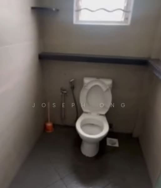 Shophouse at MacPherson Rd, , 4 Bedrooms, 800 sqft, Shophouse For Rent, by Joseph Ong, 500198265 - Bathroom - PropertyGuru.com.sg