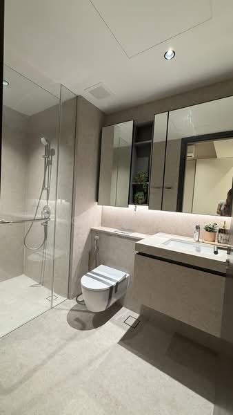 The Ranz, 109 Rangoon Road, 2 Bedrooms, 732 sqft, Apartment For Sale, by Joji Lin, 500198271 - Bathroom - PropertyGuru.com.sg