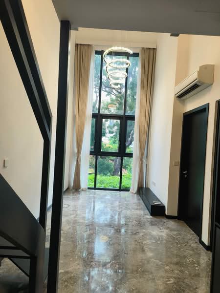 120 Grange, 120 Grange Road, 1 Bedroom, 420 sqft, Condominium For Rent, by Ivy Tan, 500198295 - Living Room - PropertyGuru.com.sg