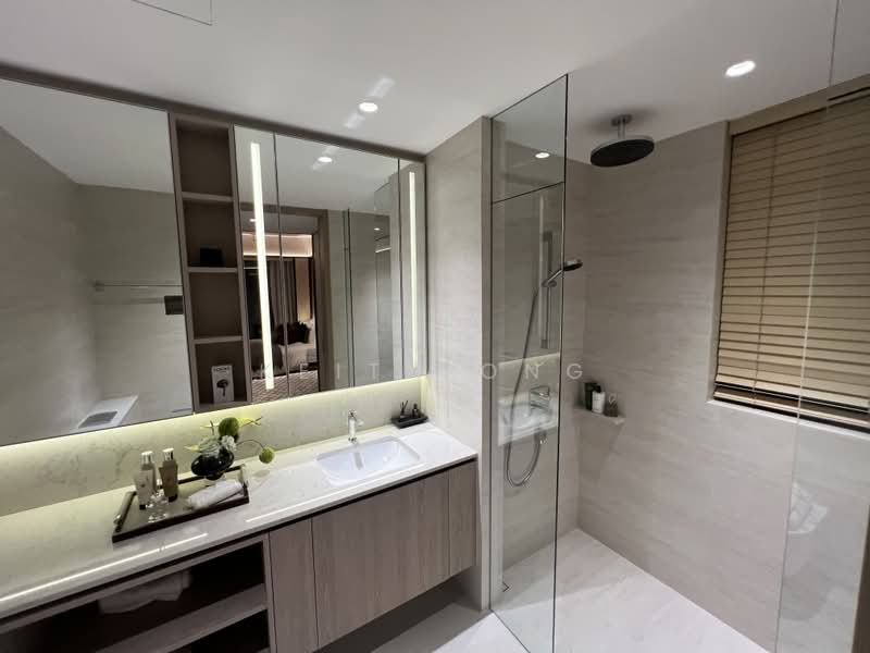 Bloomsbury Residences, 61 Media Circle, 4 Bedrooms, 1,421 sqft, Apartment For Sale, by Keith Ong, 500198299 - Bathroom - PropertyGuru.com.sg