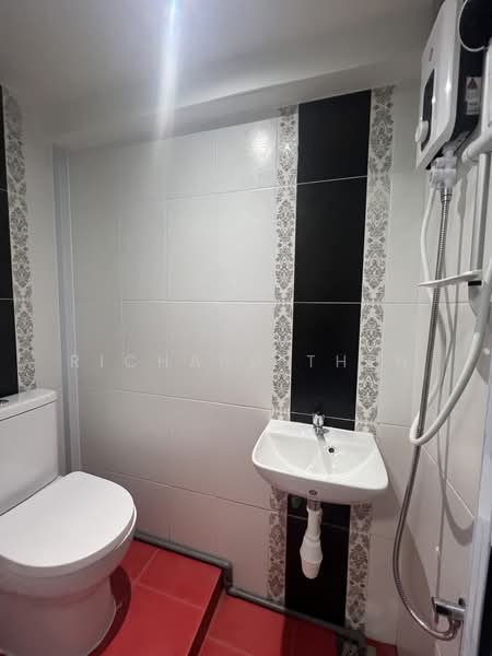 Chancery Court, 36F Dunearn Road, 4 Bedrooms, 2,271 sqft, Condominium For Rent, by Richard Then, 500198303 - Bathroom - PropertyGuru.com.sg
