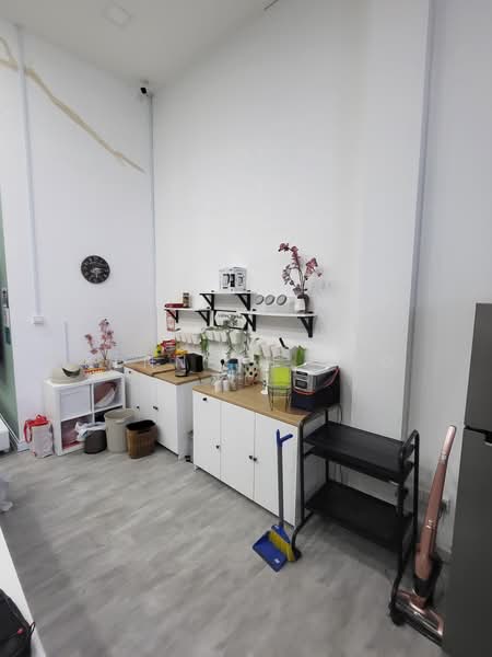 T-Space, 1 Tampines North Drive 1, 1,250 sqft, Factory / Workshop (B2) For Rent, by Kenneth Neo, 500198316 - Kitchen - CommercialGuru.com.sg
